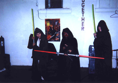 DARTH.JPG (30327 bytes)